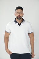 Polo en tejido texturizado con cuello abierto — Ref. 202603