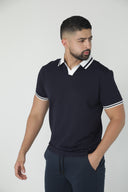 Polo en tejido texturizado con cuello abierto — Ref. 202603