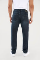 Jean de cinco bolsillos con corte entubado — Ref. 102601-7