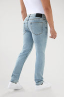 Jean de cinco bolsillos con corte entubado — Ref. 102601-10