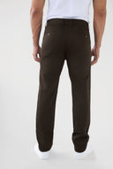 Pantalón chino de corte entubado — Ref. 102603-1